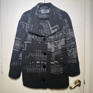 Green with Envy Women's Black Gray Aztec Pattern Button-Up Cardigan Jacket Small